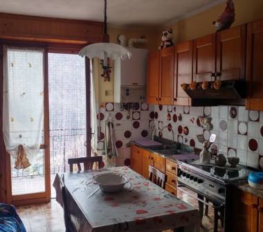 Quadrilocale in vendita a Gorno (Bergamo)