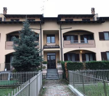 Monolocale in vendita a Castiraga Vidardo, Frazione Vidardo