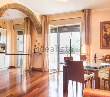 Trilocale in vendita a Roma, Zona Ostia