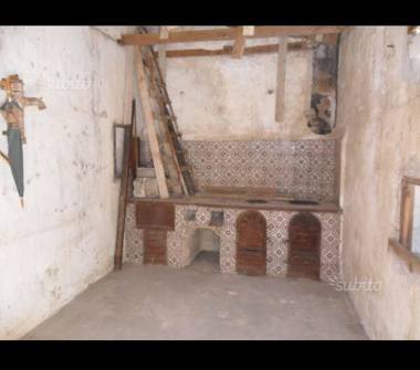 Palazzo/Stabile in vendita a Carini (Palermo)