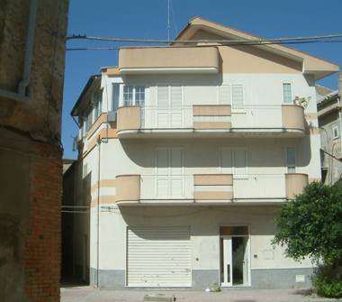 Casa indipendente in vendita a Riesi (Caltanissetta)