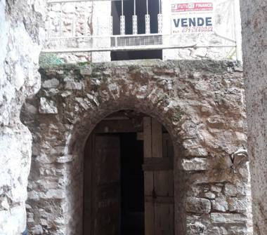 Palazzo/Stabile in vendita a Sonnino (Latina)