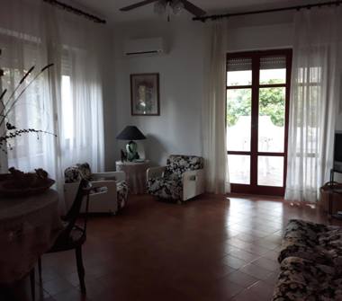 Villa in vendita a Sellia Marina, Frazione Ruggero