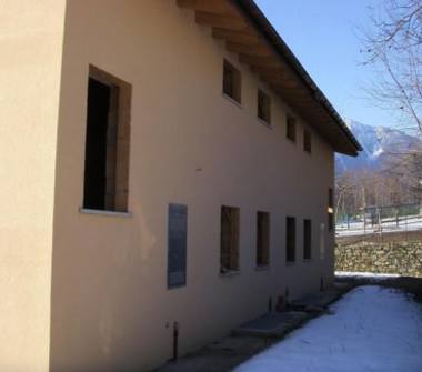 Casa indipendente in vendita a Castione Andevenno, Frazione Castione