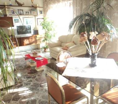 Quadrilocale in vendita a Sannicandro di Bari (Bari)