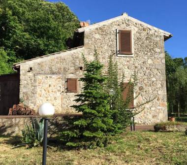 Rustico/Casale in vendita a Roccastrada, Frazione Roccatederighi