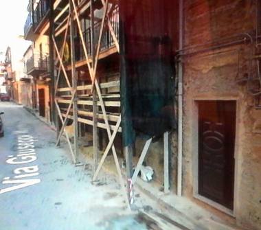 Casa indipendente in vendita a Mazzarino (Caltanissetta)