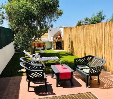 Villetta a schiera in affitto a Cabras (Oristano), Via del Bouganville 9