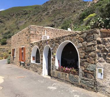 Casa indipendente in vendita a Pantelleria, Frazione Scauri, Via Fontanella 22