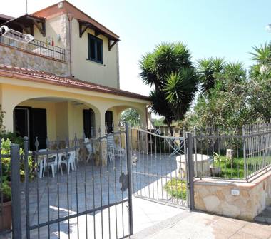 Affitto Villetta a schiera Vacanze a Ugento, Frazione Marina San Giovanni