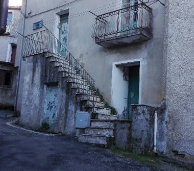 Casa indipendente in vendita a Serrastretta (Catanzaro)