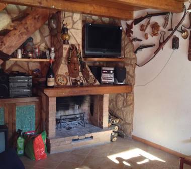 Baita/Chalet/Trullo in vendita a Ortona dei Marsi, Frazione Cesoli