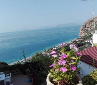 Villa in vendita a Gioiosa Marea, Frazione Capo Calavà