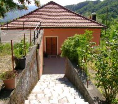 Casa indipendente in vendita a Zignago, Frazione Sero