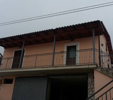 Appartamento in vendita a Farindola, Frazione Macchie