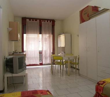 Monolocale in vendita a Torino, Zona Lingotto