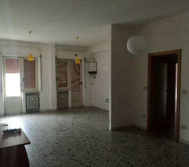 Stabile/Palazzo in vendita a Pescara (Pescara)