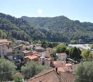 Porzione di casa in vendita a Ventimiglia (Imperia)