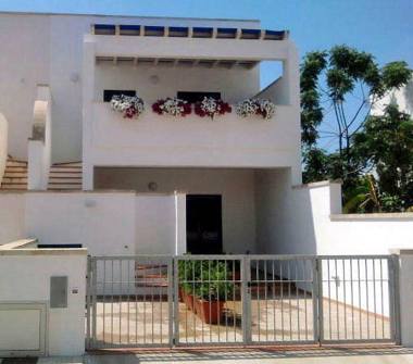 Quadrilocale in affitto a Salve, Frazione Torre Pali