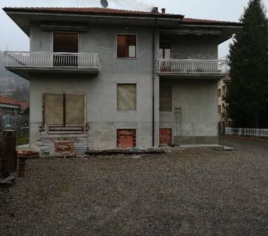 Casa indipendente in vendita a San Sebastiano Curone (Alessandria)