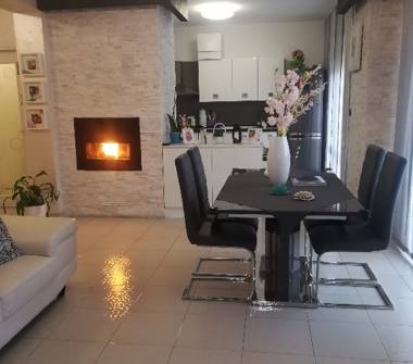 Trilocale in vendita a Campagna, Frazione Quadrivio