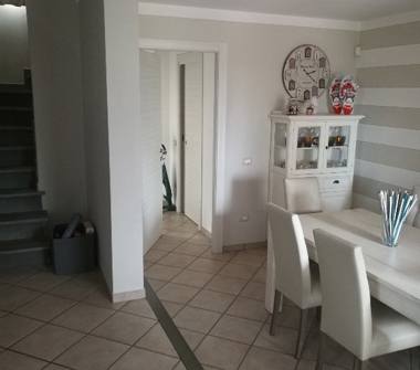 Villetta a schiera in vendita a Larciano, Frazione Baccane