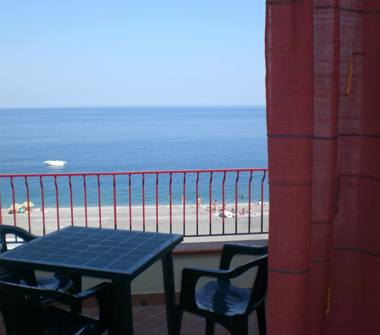 Affitto Appartamento Vacanze a Santa Teresa di Riva (Messina)