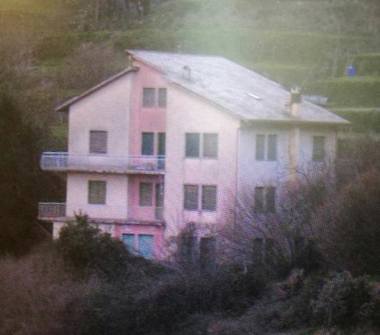 Casa indipendente in vendita a Neirone, Frazione Ognio