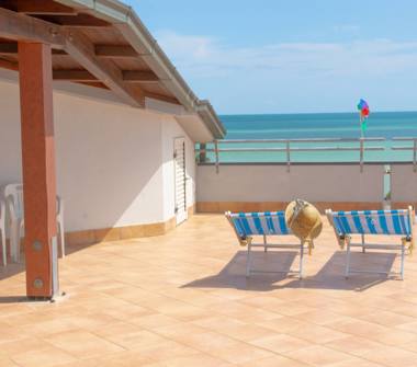 Affitto Appartamento Vacanze a Alba Adriatica (Teramo), Via Pompeo 11