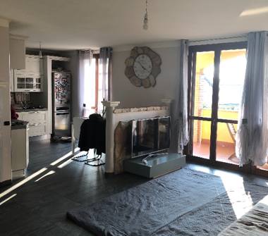 Trilocale in vendita a Comazzo, Frazione Lavagna