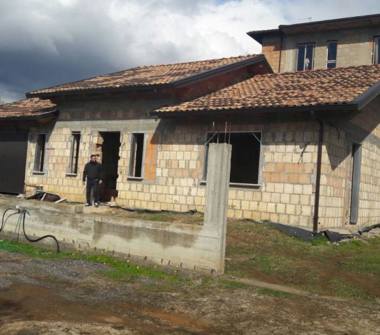 Villa in vendita a Dinami (Vibo Valentia)