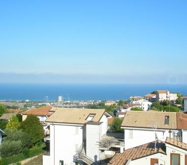 Attico in vendita a Fermo, Frazione Capodarco