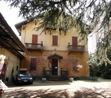 Villa in vendita a Varese, Frazione Centro città