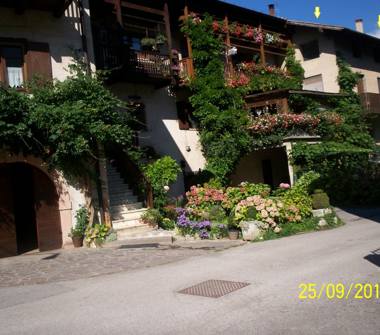 Affitto Appartamento Vacanze a Comano Terme, Frazione Vigo Lomaso, Via Borgo Vecchio 77