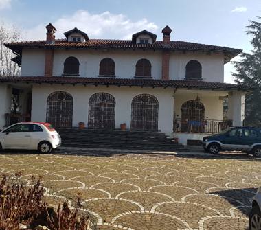 Villa in vendita a Serravalle Scrivia (Alessandria)