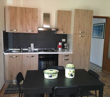 Affitto Appartamento Vacanze a Tortolì, Frazione Centro città, Via Petrarca 5