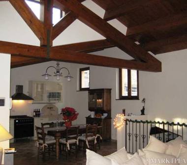 Trilocale in affitto a Macerata, Frazione Centro città