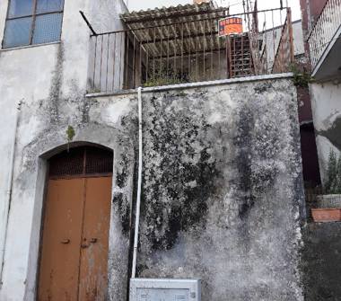 Casa indipendente in vendita a Santa Teresa di Riva, Frazione Misserio