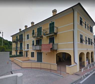 Trilocale in vendita a Tovo San Giacomo (Savona)