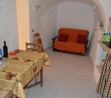 Bilocale in vendita a Apricale (Imperia)