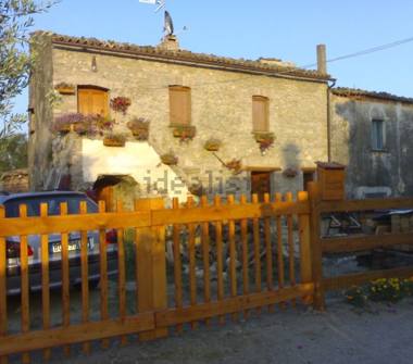 Affitto Rustico/Casale Vacanze a Minturno, Frazione Solacciano