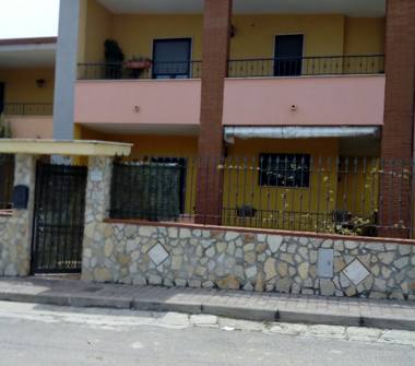 Villetta a schiera in vendita a Mondragone (Caserta)