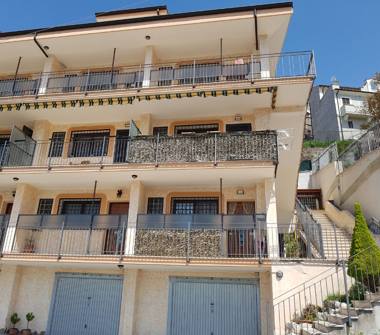 Quadrilocale in vendita a Guidonia Montecelio, Frazione Guidonia