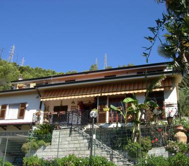 Villa in vendita a Camporosso (Imperia)