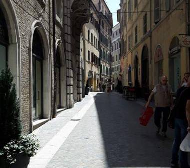 Appartamento in vendita a Ancona, Frazione Centro città