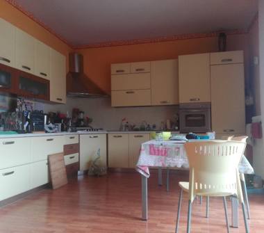 Appartamento in vendita a Modena, Zona Modena Est