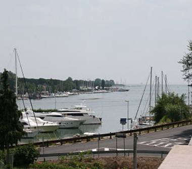 Appartamento in vendita a Ameglia (La Spezia)