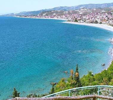 Affitto Appartamento Vacanze a Bova Marina (Reggio Calabria), Corso Umberto I 83