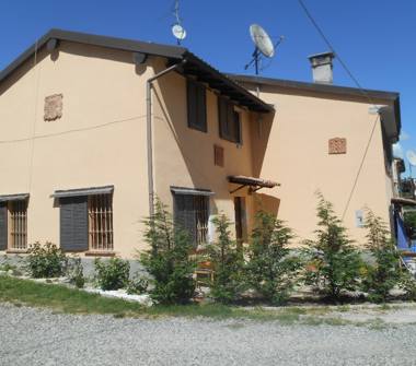 Rustico/Casale in vendita a Pietra de' Giorgi, Frazione Garivalda