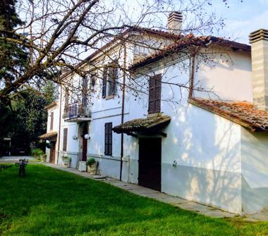 Rustico/Casale in vendita a Forlì, Frazione Centro città